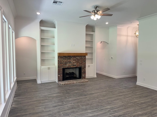 686 Newburyport St, Blanchard, LA 71107 - unfurnished living room with ceiling fan, baseboards, dark wood-style flooring, recessed lighting, and built in features