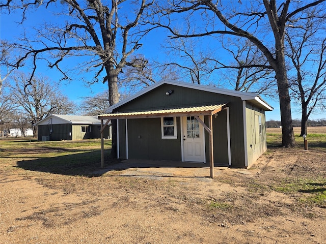 view of outbuilding