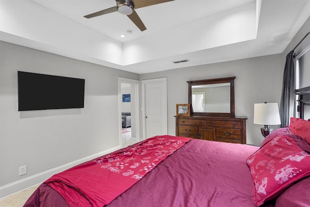 bedroom featuring ceiling fan