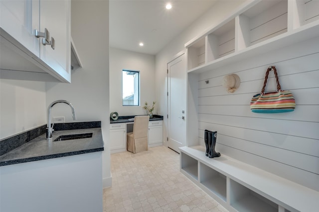 mudroom with sink