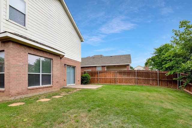 view of yard with a patio