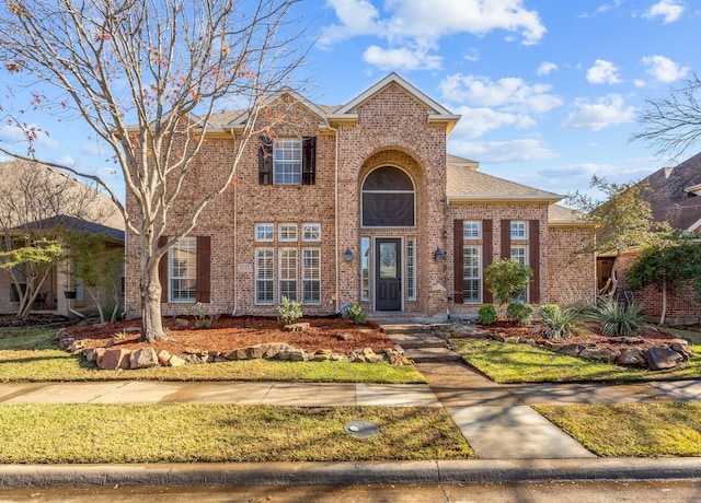 view of front of house with a front yard