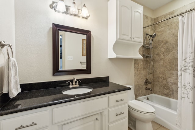 full bathroom featuring shower / bathtub combination with curtain, vanity, and toilet