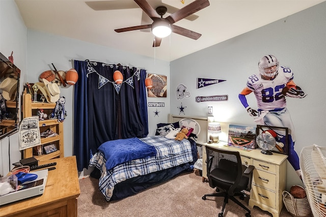 bedroom featuring ceiling fan and carpet flooring