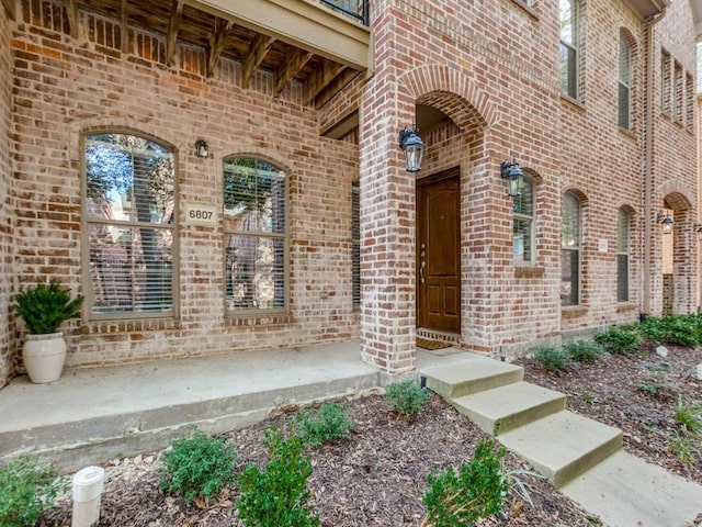 view of property entrance