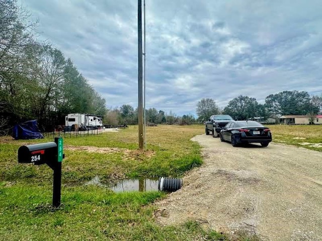 Listing photo 2 for 300 County Road 2296, Cleveland TX 77327