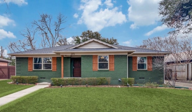 view of front of house with a front yard