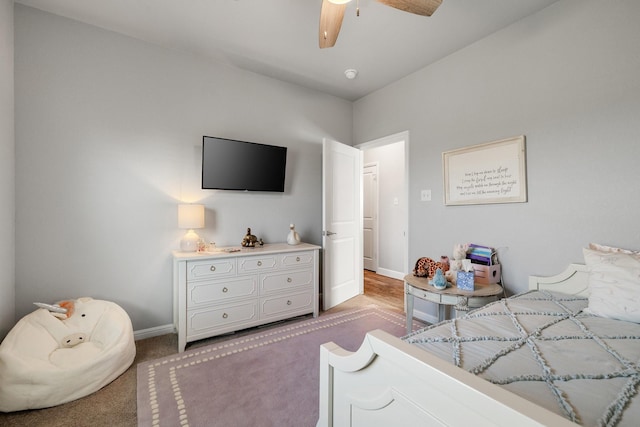 bedroom featuring carpet and ceiling fan