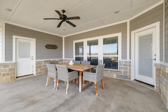 view of patio with ceiling fan