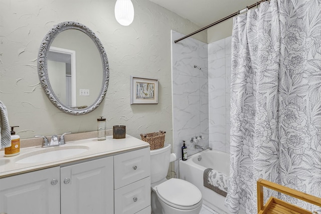 full bathroom with toilet, vanity, and shower / tub combo