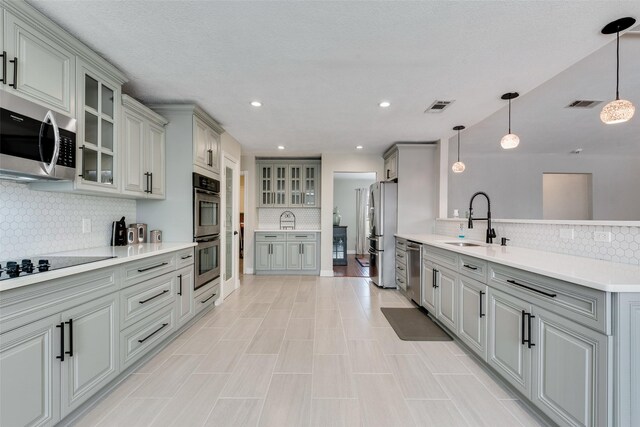 ranch-style home with a front yard and a garage