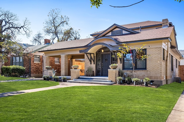 view of front of house with a front yard