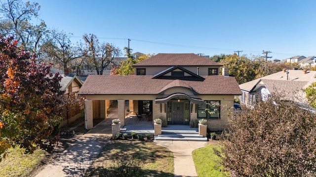 view of front of house with covered porch