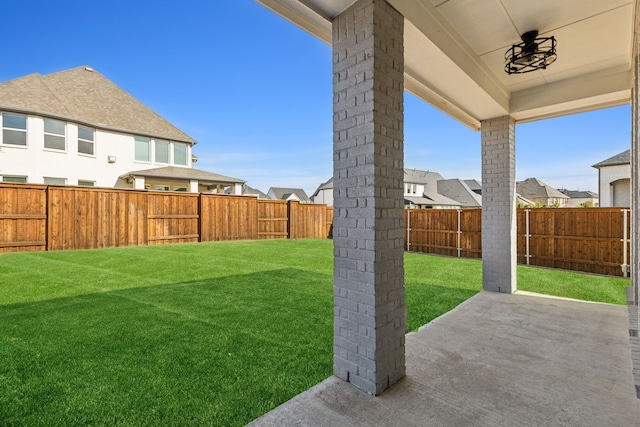 view of yard featuring a patio