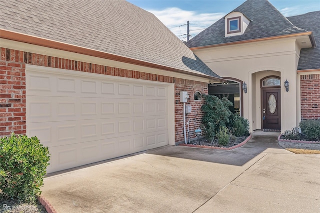 view of front of house with a garage