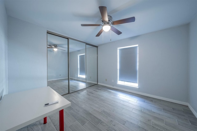 empty room with ceiling fan