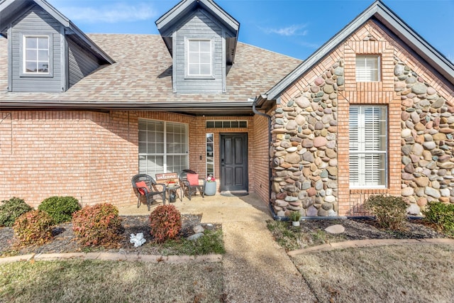 view of front of property with a porch