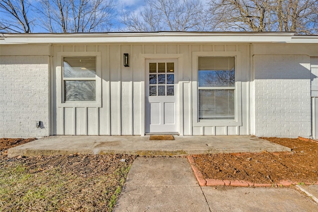 view of entrance to property