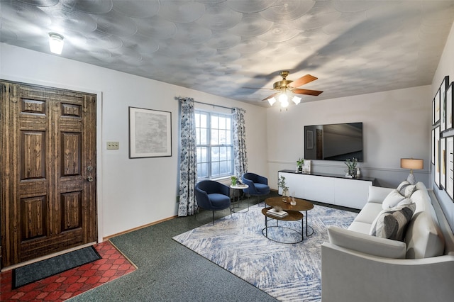 living room featuring ceiling fan