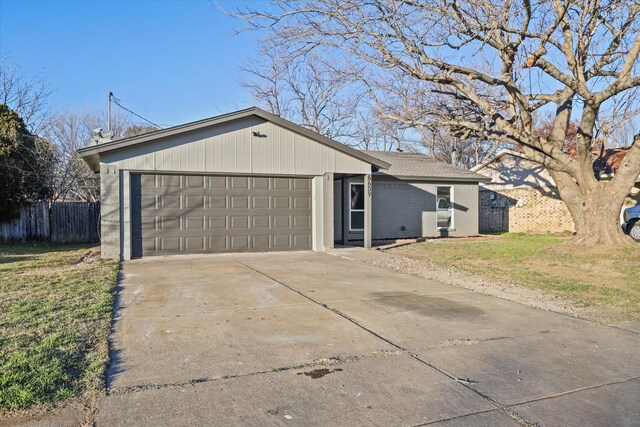 Listing photo 2 for 6609 Betty Dr, Watauga TX 76148