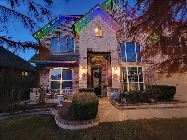 view of front facade with a garage