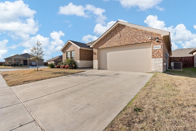 Listing photo 2 for 1906 Skylar Ln, Cleburne TX 76033