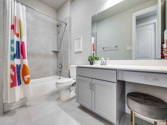 full bathroom featuring toilet, vanity, and shower / bath combo