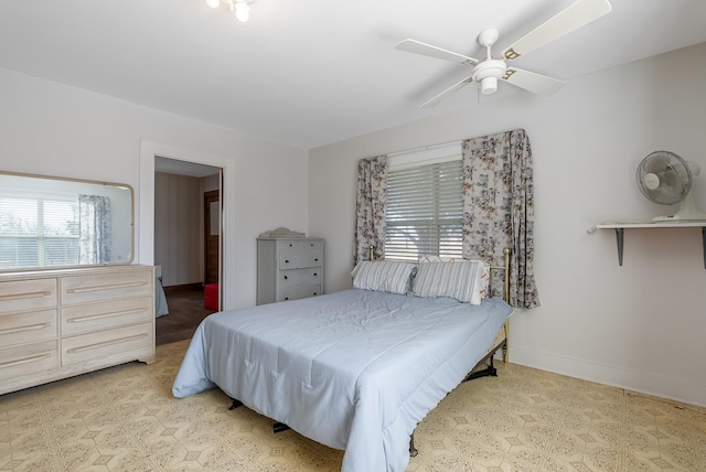 bedroom with ceiling fan