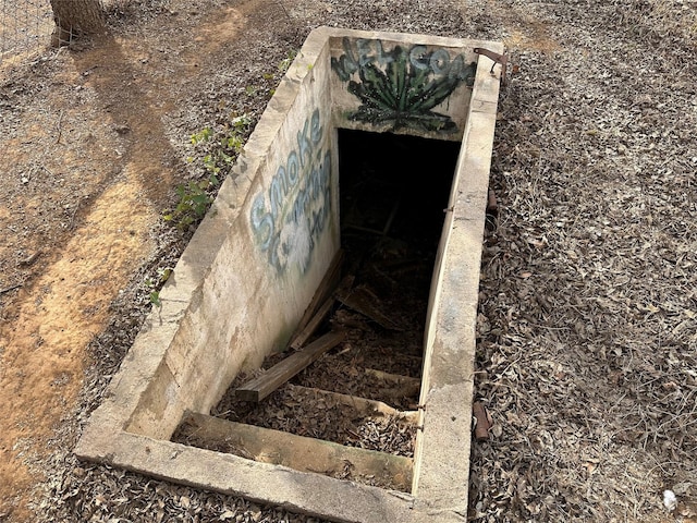 view of entry to storm shelter