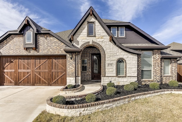 view of front of house featuring a garage