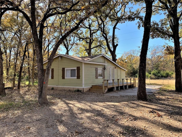 view of front of property