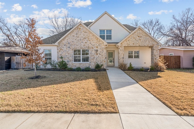 view of front of house featuring a front yard