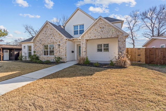 view of front of property with a front yard