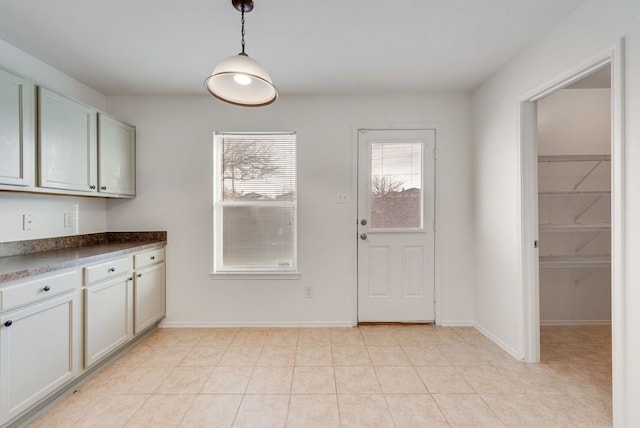 kitchen featuring decorative light fixtures