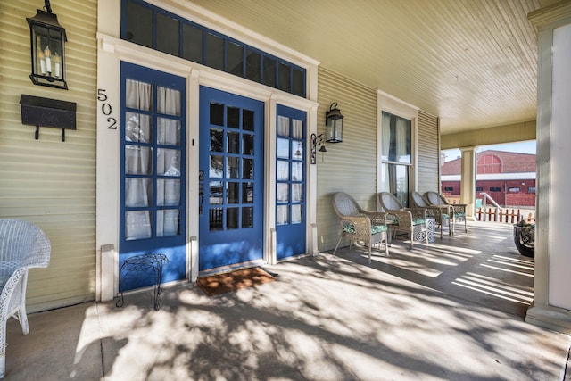 view of patio / terrace featuring covered porch