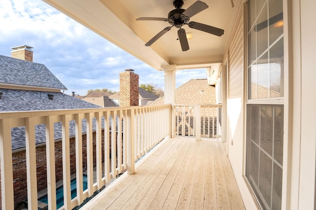 balcony featuring ceiling fan