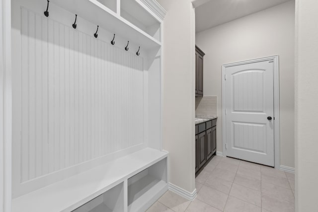 120 Roosevelt Ln, Valley View, TX 76272 - mudroom featuring baseboards and light tile patterned floors