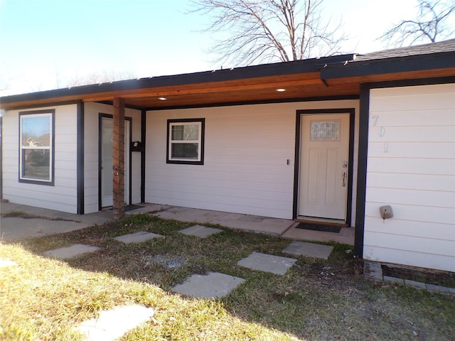 view of entrance to property