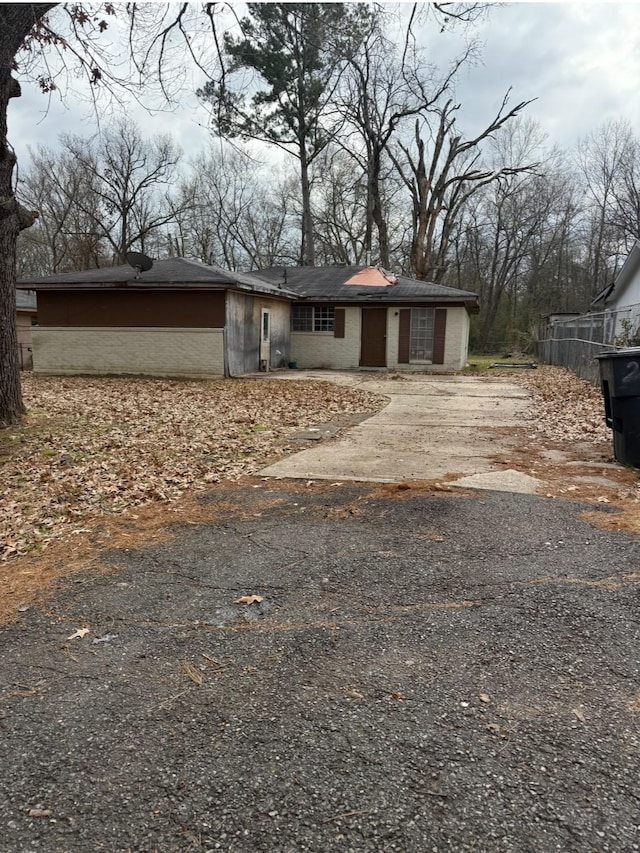 view of front of house