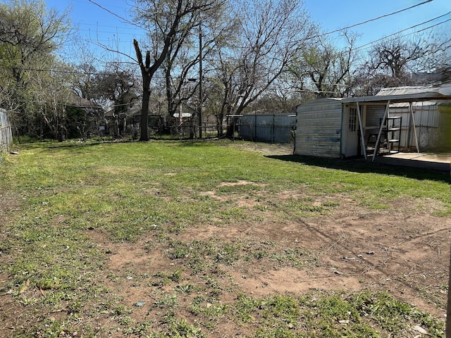 1308 Harrington Ave, Fort Worth, TX 76164 - view of yard with an outdoor structure
