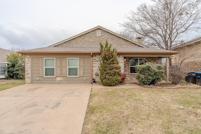 single story home with a front yard