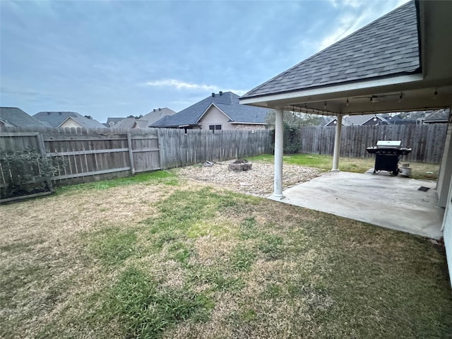 view of yard with a patio