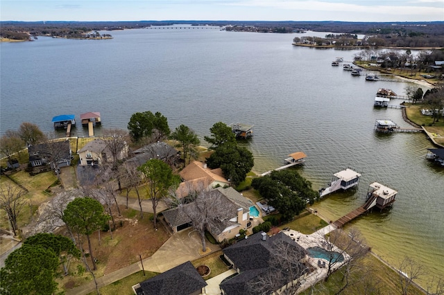 bird's eye view featuring a water view