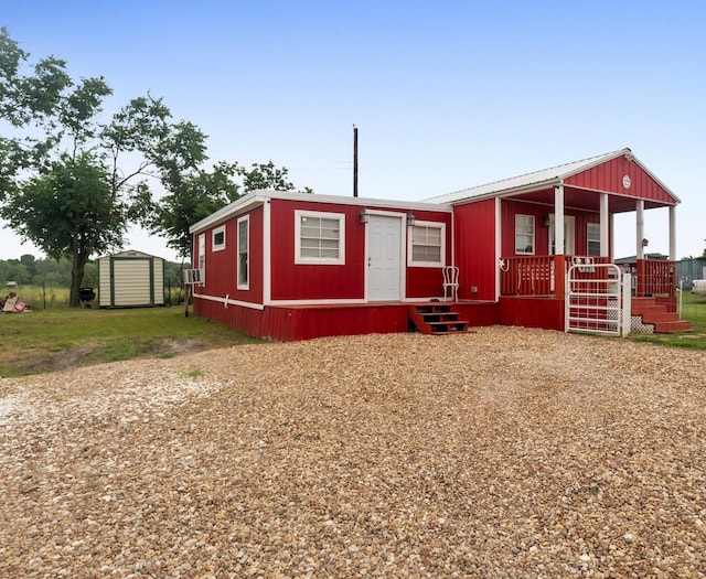 manufactured / mobile home with a storage unit