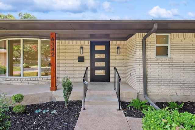 view of property entrance