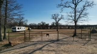 Listing photo 2 for 3647 Trails End Rd, Burleson TX 76028