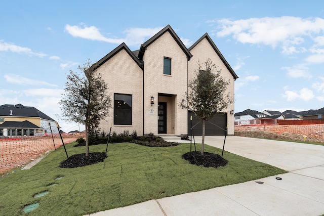 view of front of property with a front yard