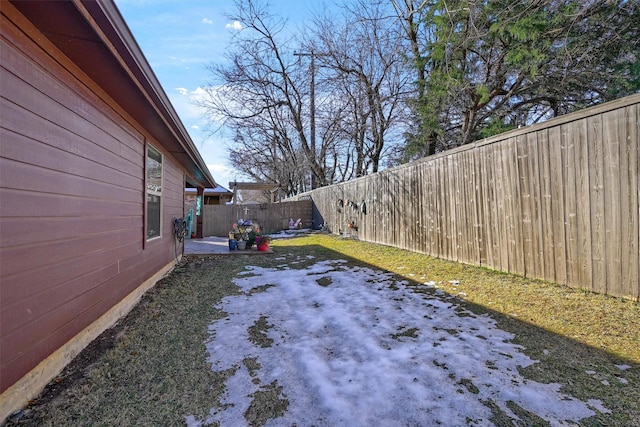 view of yard with a patio