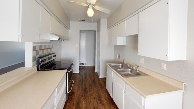 kitchen with sink, dark hardwood / wood-style flooring, electric stove, ceiling fan, and white cabinets