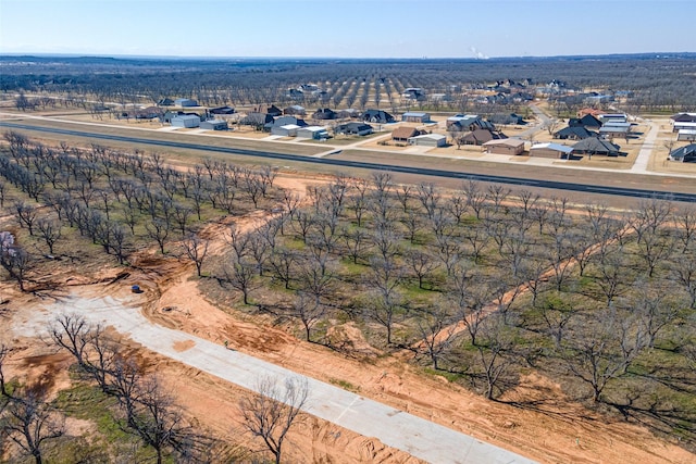 Listing photo 2 for 961 E Landings Dr, Granbury TX 76049